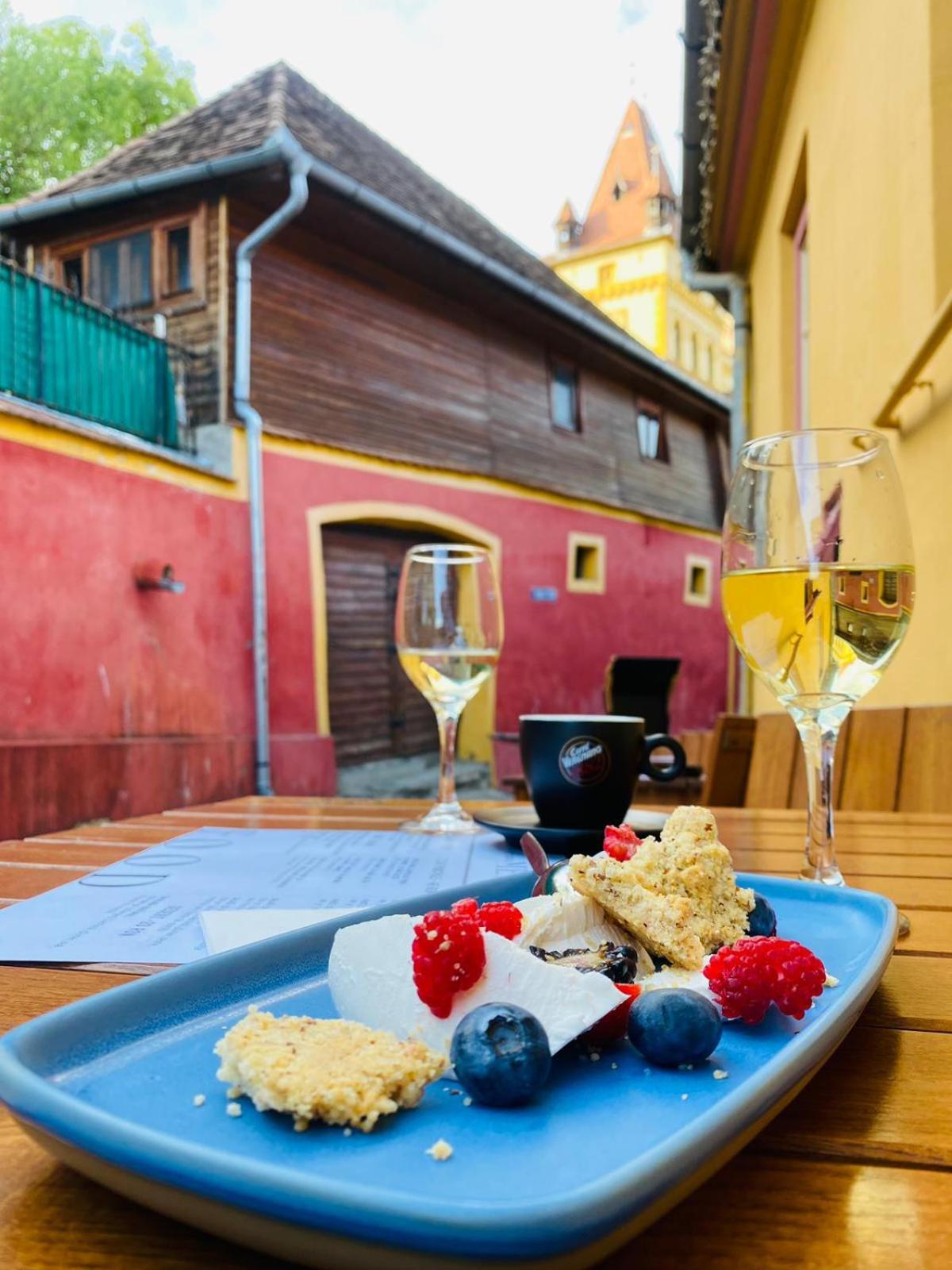 Pensiune Citadela Sighisoara Ngoại thất bức ảnh